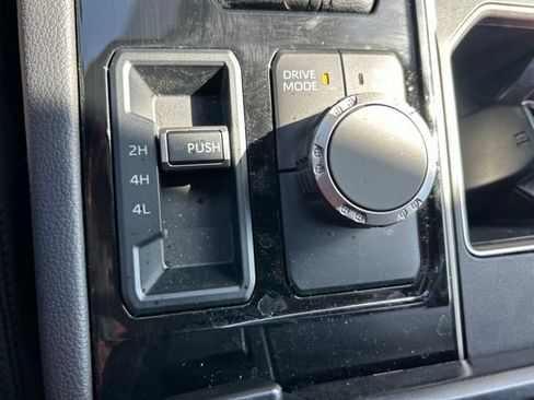 Certified 2025 Toyota Tundra Limited AWD/4WD image 22