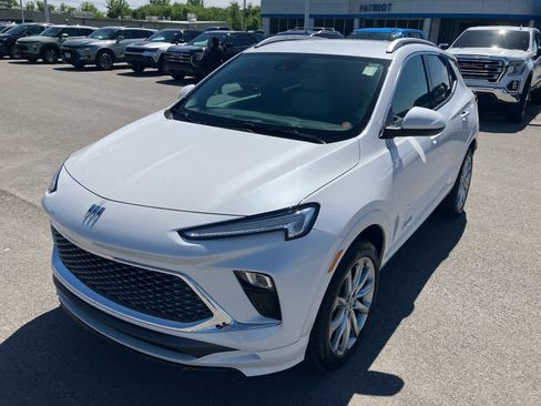Used 2024 Buick Encore GX Avenir w/ Avenir Convenience Package AWD/4WD image 3