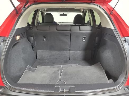 Used 2017 Honda HR-V LX image 10