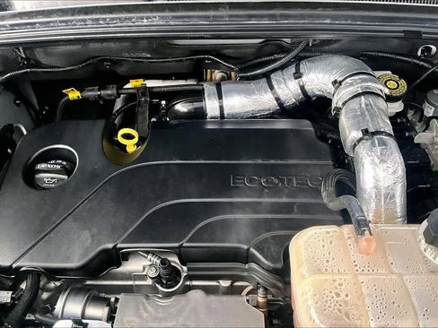 Used 2022 Buick Encore Preferred w/ Safety Package image 31