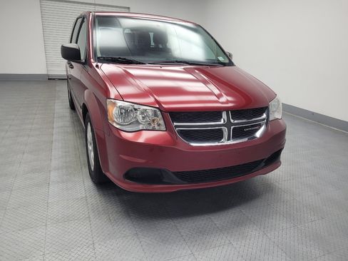 Used 2016 Dodge Grand Caravan American Value Package w/ UConnect Hands-Free Group image 14