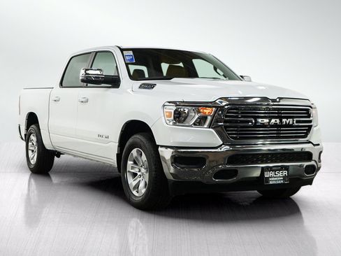 Used 2024 RAM 1500 Laramie AWD/4WD image 9