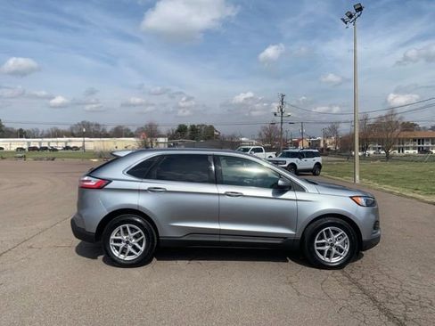 Used 2024 Ford Edge SEL image 8