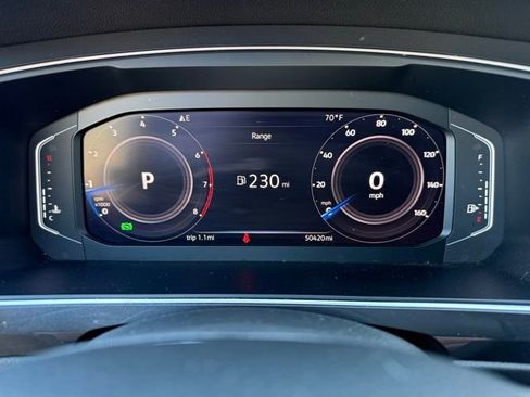 Certified 2020 Volkswagen Tiguan SEL image 15