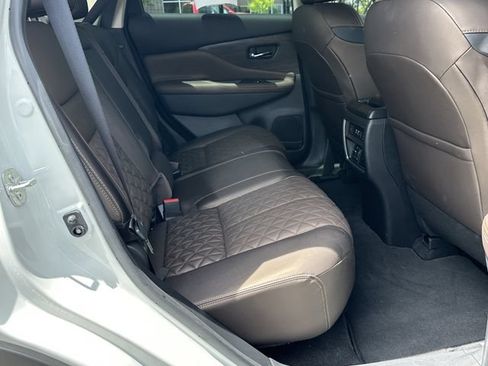 Certified 2024 Nissan Murano Platinum w/ Cargo Package AWD/4WD image 17