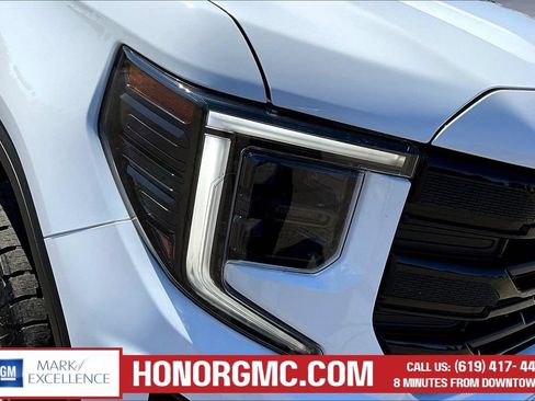 Used 2023 GMC Sierra 1500 Elevation AWD/4WD image 32