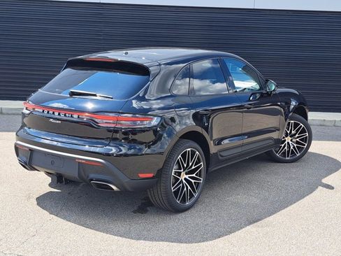 Used 2026 Porsche Macan AWD/4WD image 7