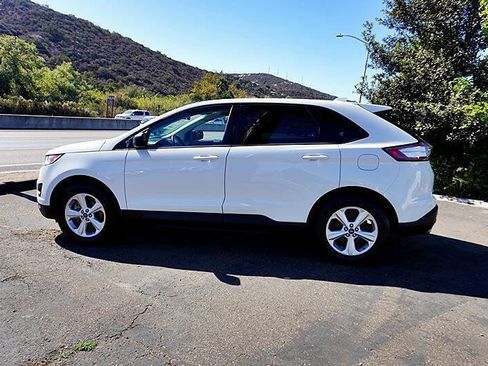 Used 2018 Ford Edge SE image 8
