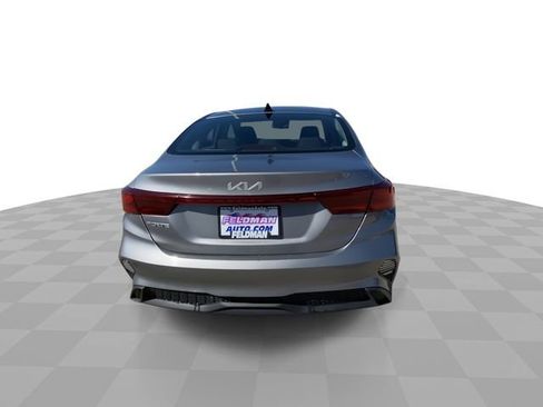 Used 2023 Kia Forte LXS image 9