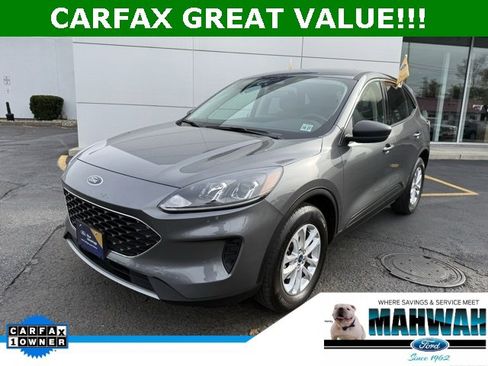Certified 2022 Ford Escape SE w/ Convenience Package image 1