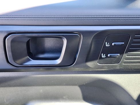 Used 2025 Hyundai Santa Fe Calligraphy image 18