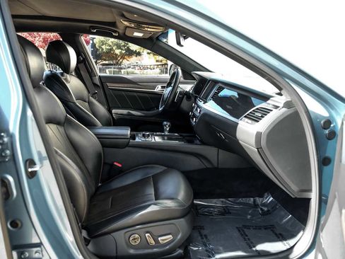 Used 2018 Genesis G80 3.3T Sport image 32