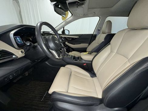 Used 2025 Subaru Outback Limited AWD/4WD image 10