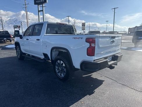 Certified 2022 Chevrolet Silverado 2500 Custom w/ Custom Value Package image 5