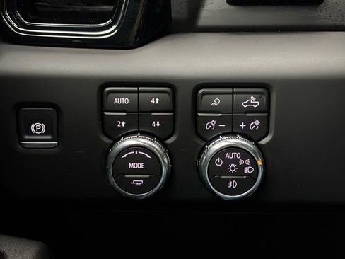 New 2026 GMC Sierra 1500 AT4 w/ AT4 Premium Package image 23