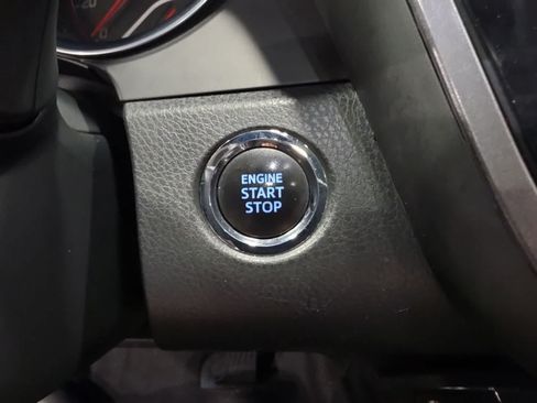 Used 2019 Toyota Camry FWD image 26