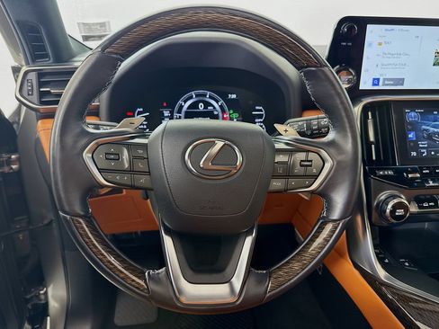 Used 2023 Lexus LX 600 4WD w/ Accessory Package (Z1) image 12