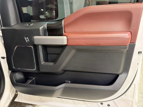 Used 2019 Ford F250 Platinum w/ Platinum Ultimate Package image 41