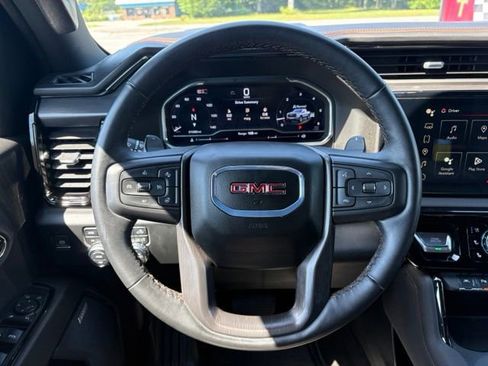Used 2024 GMC Sierra 1500 AT4 w/ AT4 Premium Package AWD/4WD image 13
