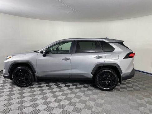 Used 2024 Toyota RAV4 LE AWD/4WD image 5