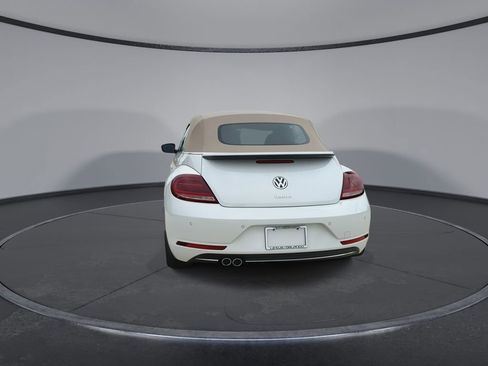 Used 2019 Volkswagen Beetle 2.0T S image 7