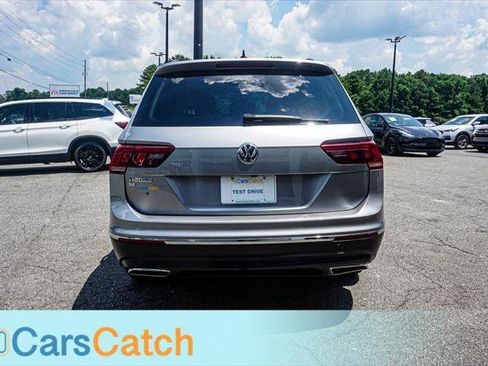 Used 2021 Volkswagen Tiguan SE FWD image 14