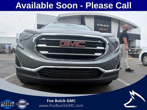 Used 2020 GMC Terrain SLT AWD/4WD image 2