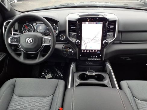 New 2026 RAM 1500 4x4 Crew Cab image 9