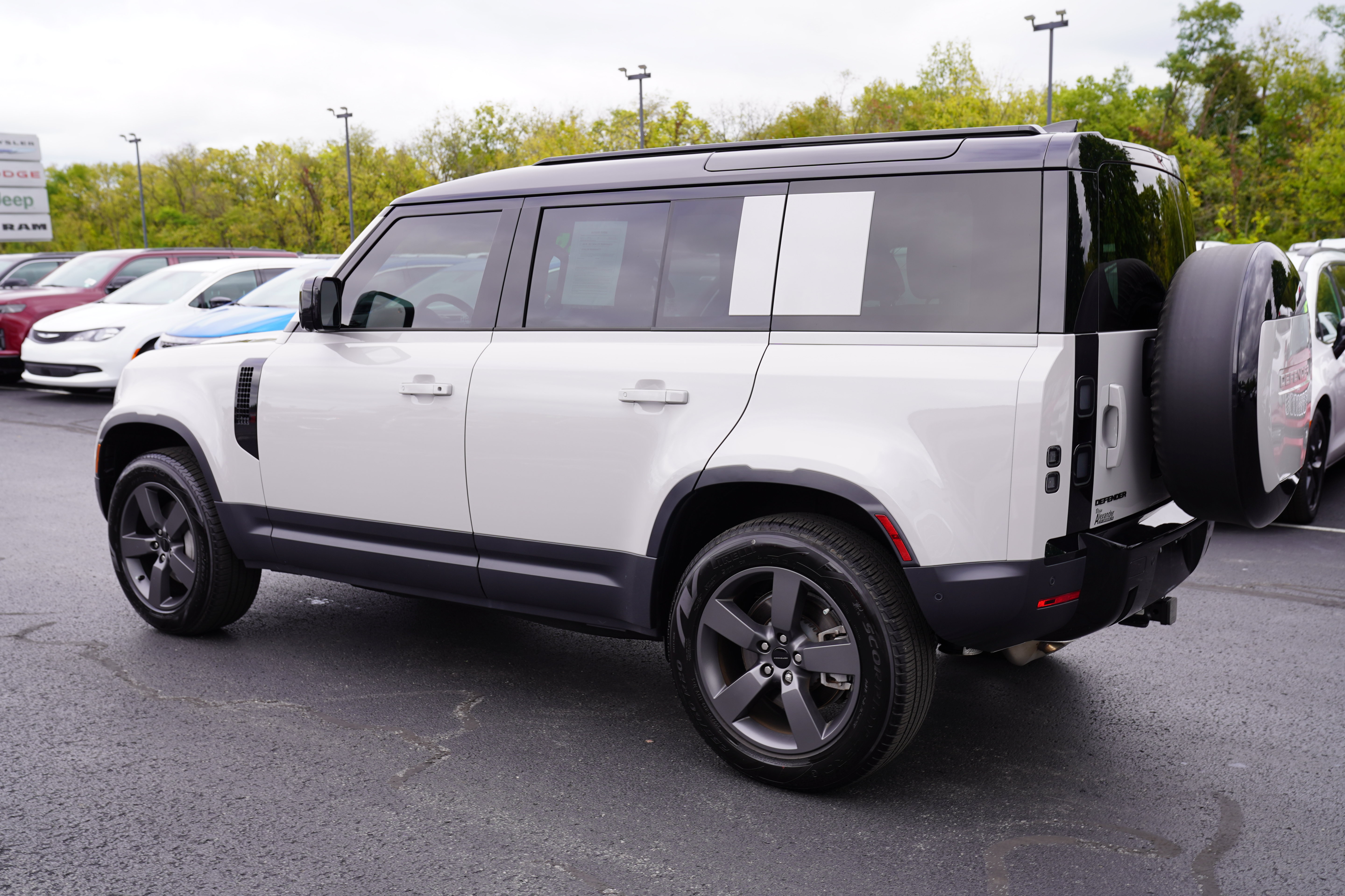 Used 2026 Land Rover Defender 110 S AWD/4WD image 8