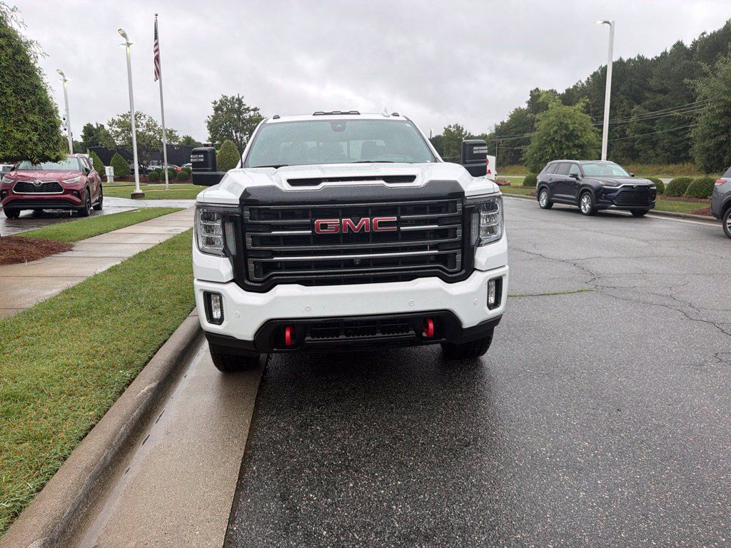 Used 2022 GMC Sierra 2500 AT4 w/ AT4 Preferred Package AWD/4WD image 8