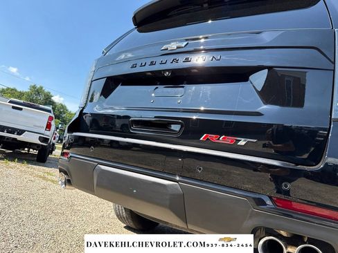 Used 2025 Chevrolet Suburban RST w/ Comfort Package AWD/4WD image 38