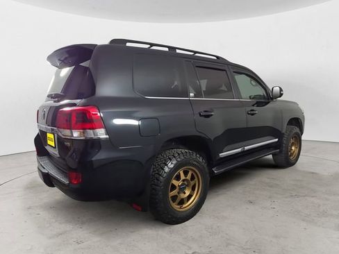 Used 2020 Toyota Land Cruiser Base image 5