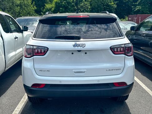 Used 2025 Jeep Compass Limited AWD/4WD image 6
