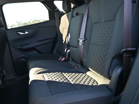 Used 2021 Chevrolet Blazer LT image 30