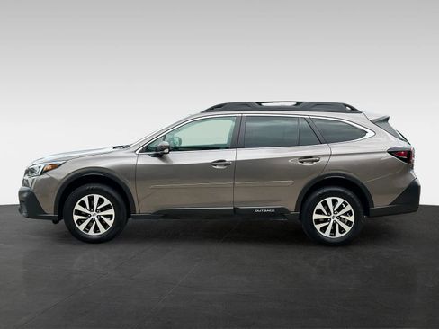 Used 2021 Subaru Outback Premium AWD/4WD image 4