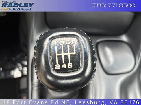 Used 2004 Chevrolet Corvette Convertible w/ Preferred Equipment Group RWD image 22