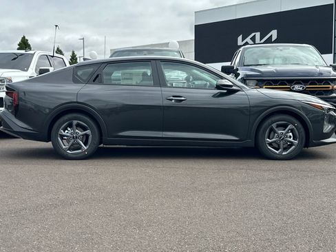 New 2026 Kia K4 FWD image 3