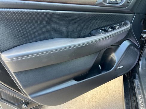 Used 2015 Subaru Legacy 2.5i Limited AWD/4WD image 18