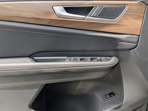 New 2026 Volkswagen Atlas SE image 27