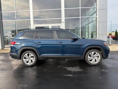 Used 2023 Volkswagen Atlas SE w/ Panoramic Sunroof Package AWD/4WD image 8