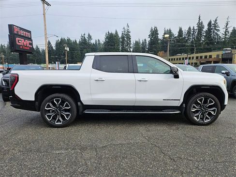 New 2025 GMC Sierra EV Denali image 3
