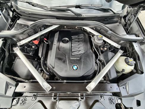 Used 2020 BMW X5 xDrive40i w/ M Sport Package AWD/4WD image 17
