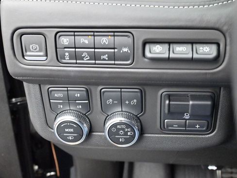 Used 2023 GMC Yukon XL Denali Ultimate w/ LPO, Floor Liner Package image 24