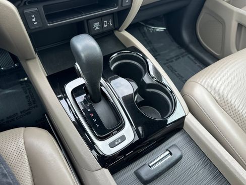 Used 2018 Honda Ridgeline RTL-E image 63