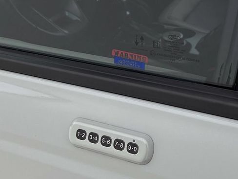 Used 2023 Ford Bronco Wildtrak AWD/4WD image 15