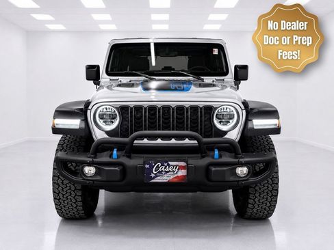 Used 2023 Jeep Wrangler Unlimited Rubicon 4xe AWD/4WD image 3