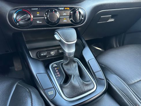 Used 2020 Kia Soul S FWD image 14