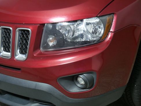 Used 2016 Jeep Compass Sport w/ Power Value Group image 16