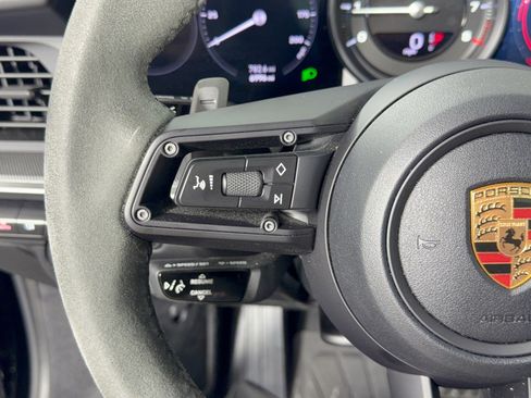 Certified 2024 Porsche 911 Carrera 4 AWD/4WD image 18