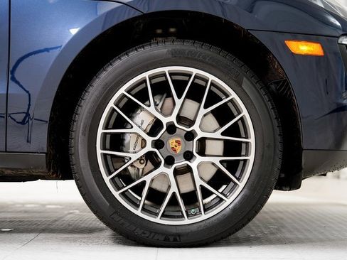 Used 2018 Porsche Macan S image 30